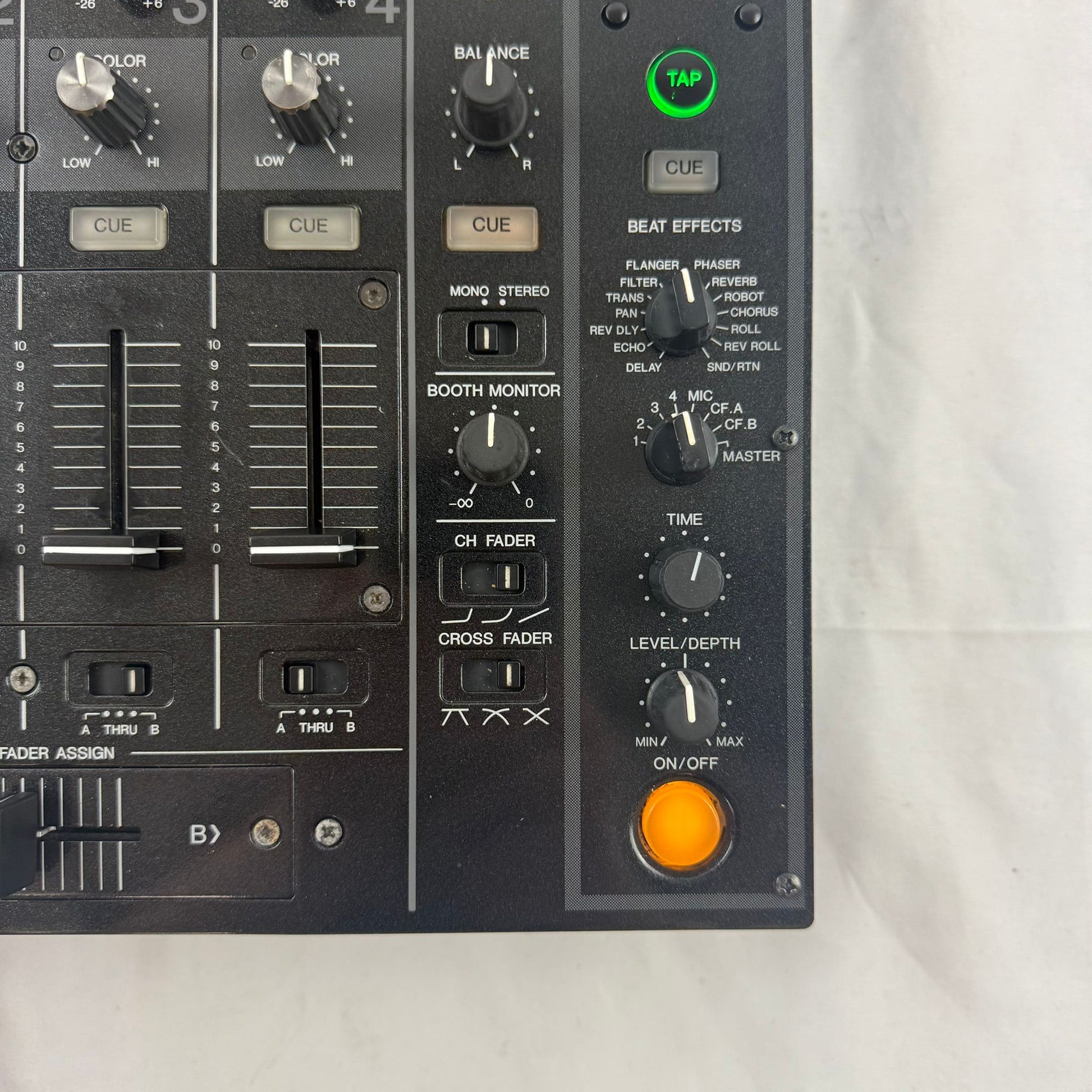 Pioneer DJ DJM 800 - Professional 4 - Channel DJ Mixer - Turntable Trader
