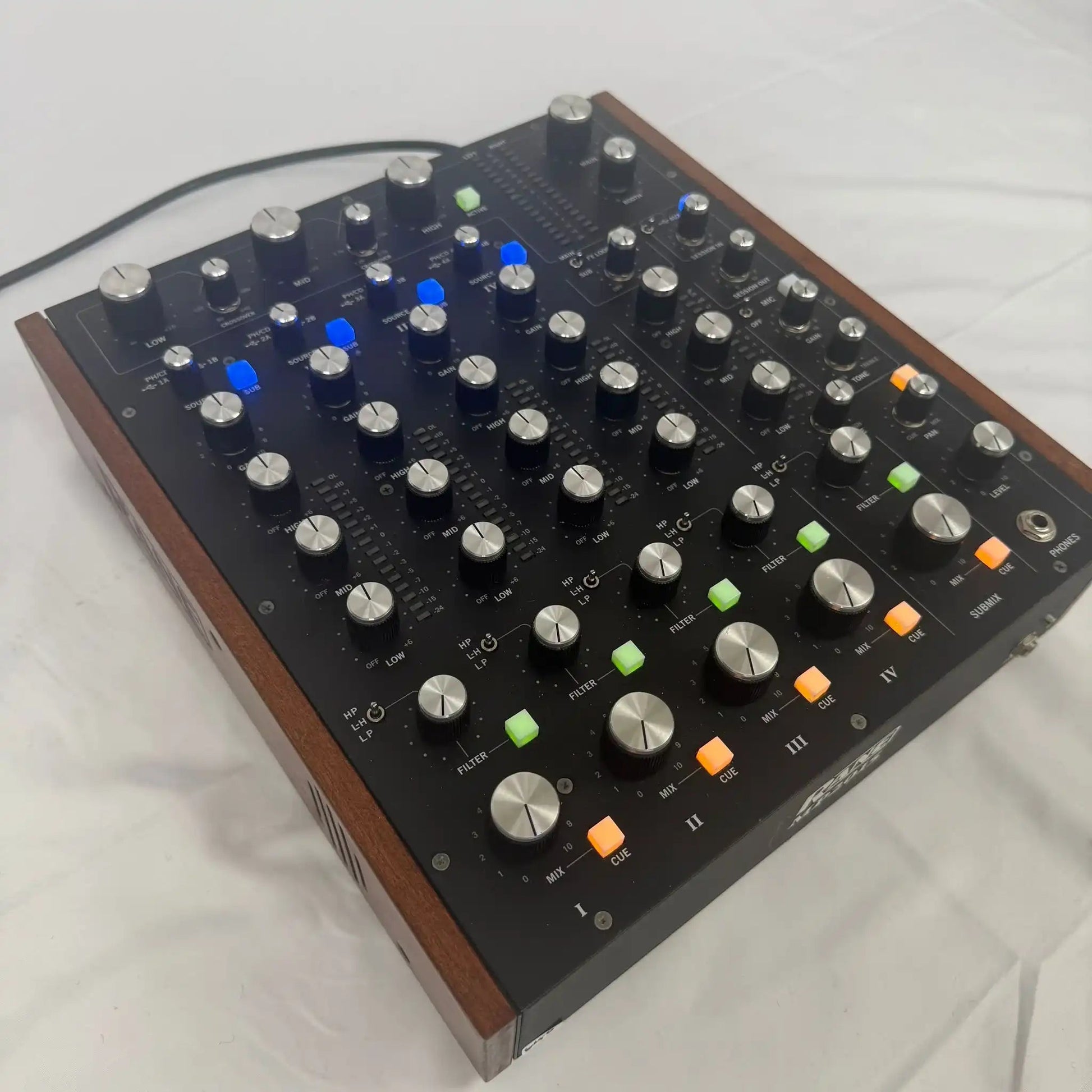 Rane MP2015 4-канальный вращающийся DJ-микшер - Turntable Trader